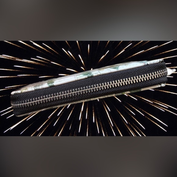 Loungefly Star Wars “Vader I Am Your Fathers Day” Zip Around Wallet NWT - Picture 3 of 15